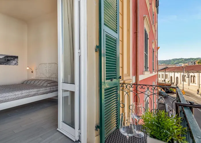 The Old Station Guest house 3*