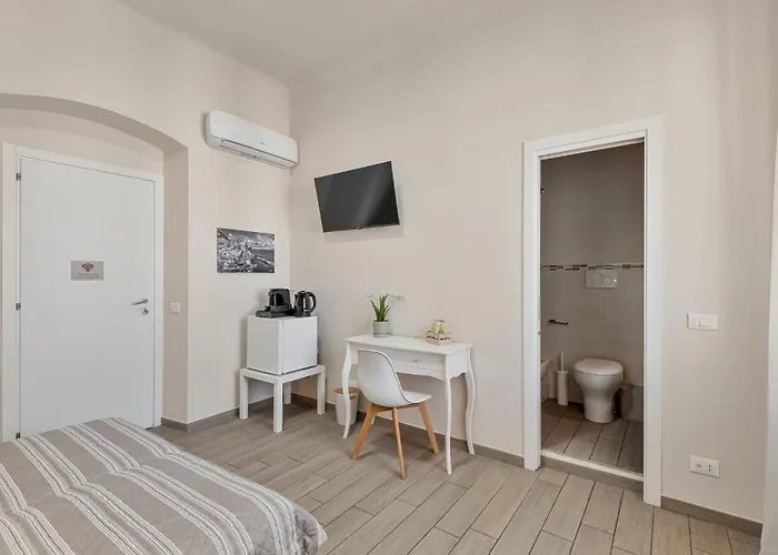 The Old Station Guest house 3*